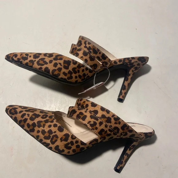 Seven dials tan/black animal print slides with 2.2” heel size 6 NWT - Picture 4 of 6